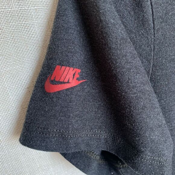 Nike Alabama Crimson Tide Women’s Lg V-Neck T-Shirt Gray with Red Logo - Picture 11 of 13